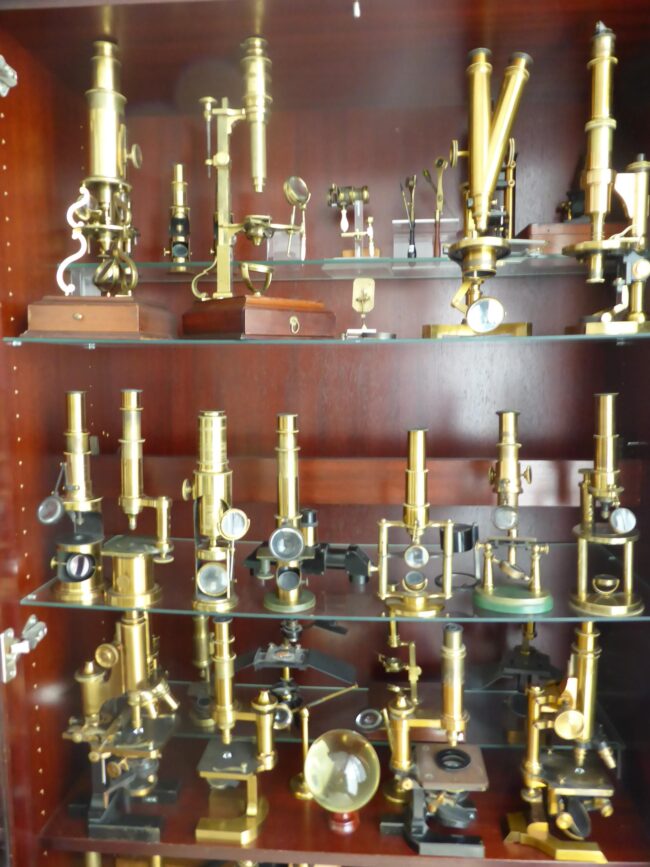 Über das Sammeln medizinhistorischer Instrumente-Ist das antik oder kann das weg